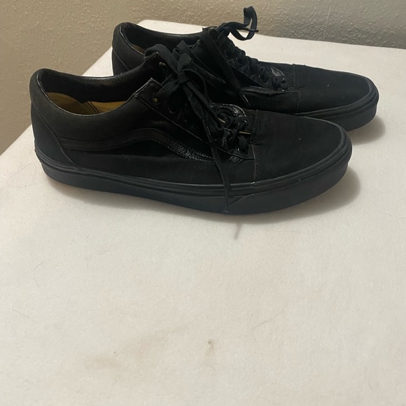 Vans Black Canvas Sneakers Mens 9/Women 10.5 classic - Picture 2 of 9